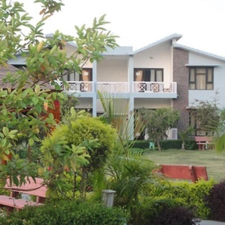 Anand Corbett Aamod Resort & Spa Corbett National Park エクステリア 写真